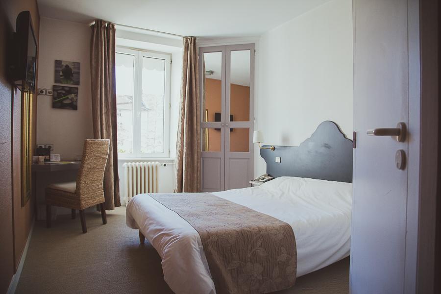 Hotel Logis Le Bourbon Yssingeaux Eksteriør bilde
